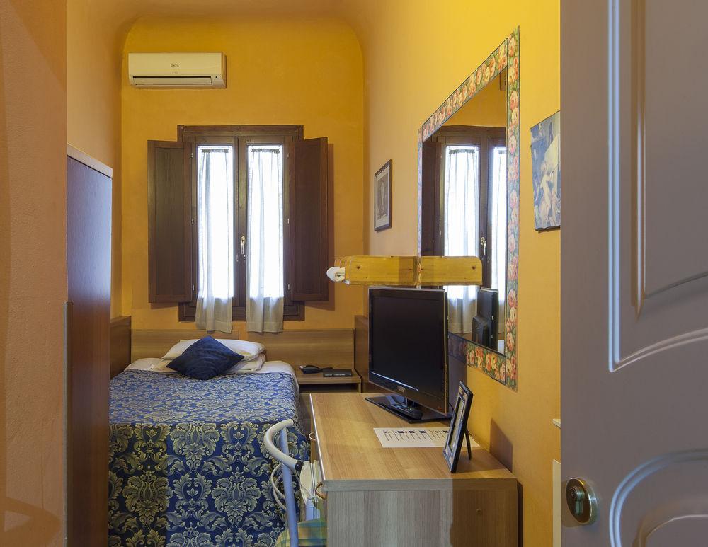 Hotel Fani Firenze Kültér fotó