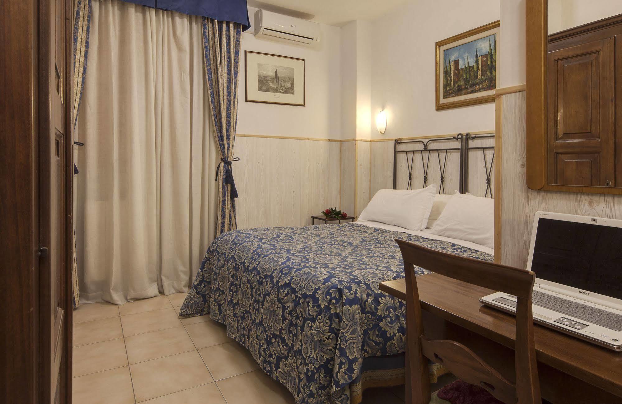 Hotel Fani Firenze Kültér fotó