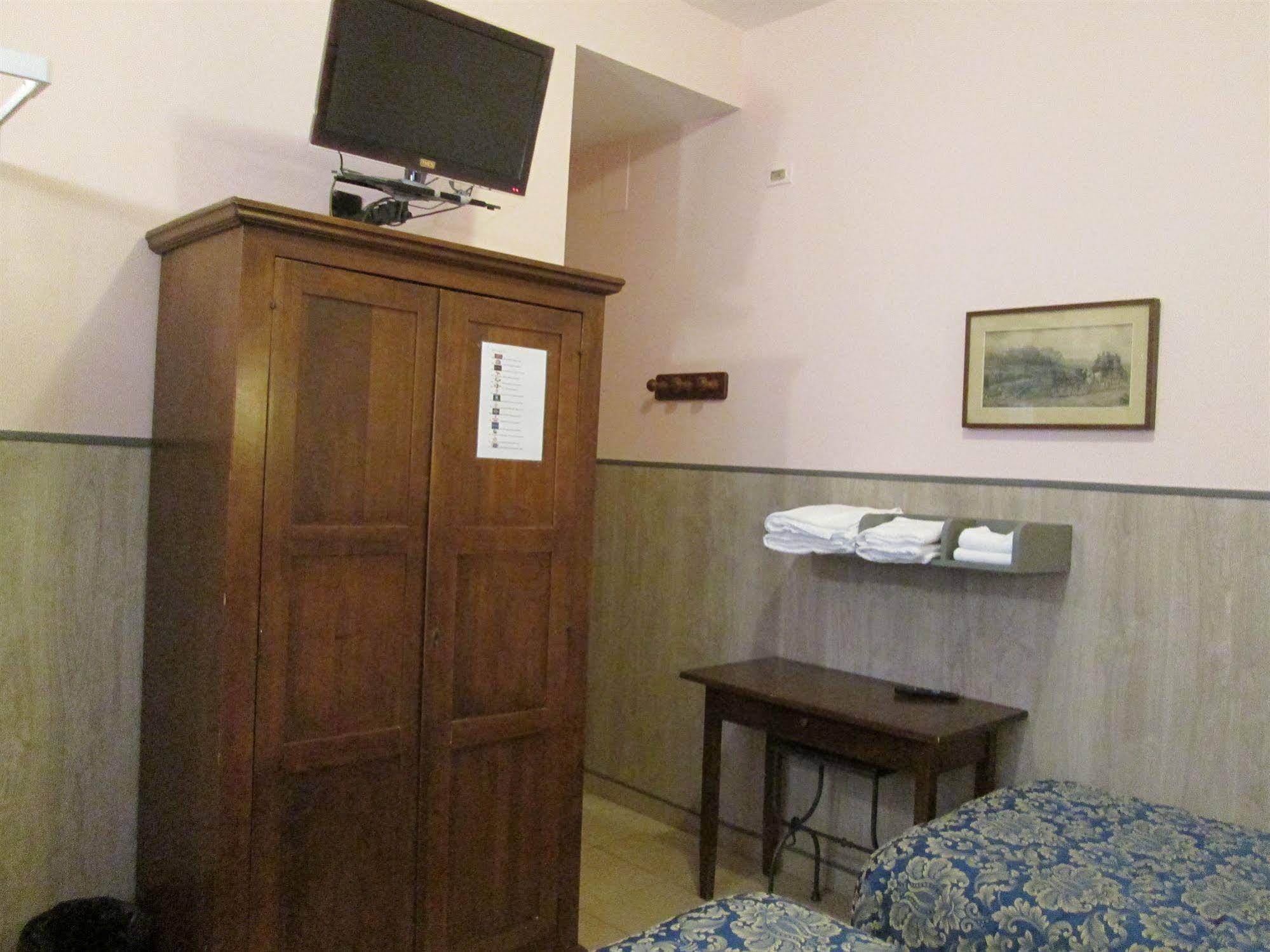 Hotel Fani Firenze Kültér fotó